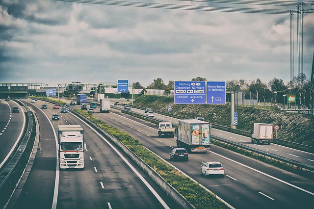 highway-4697840_640.jpg